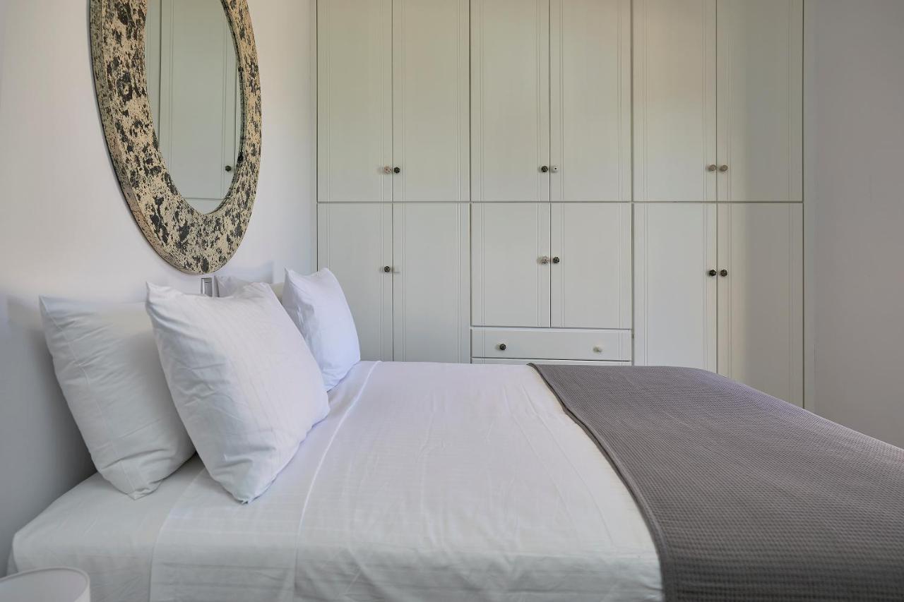 Mare Suites Lechaio Екстер'єр фото