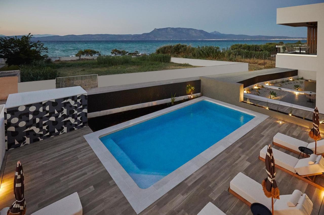 Mare Suites Lechaio Екстер'єр фото