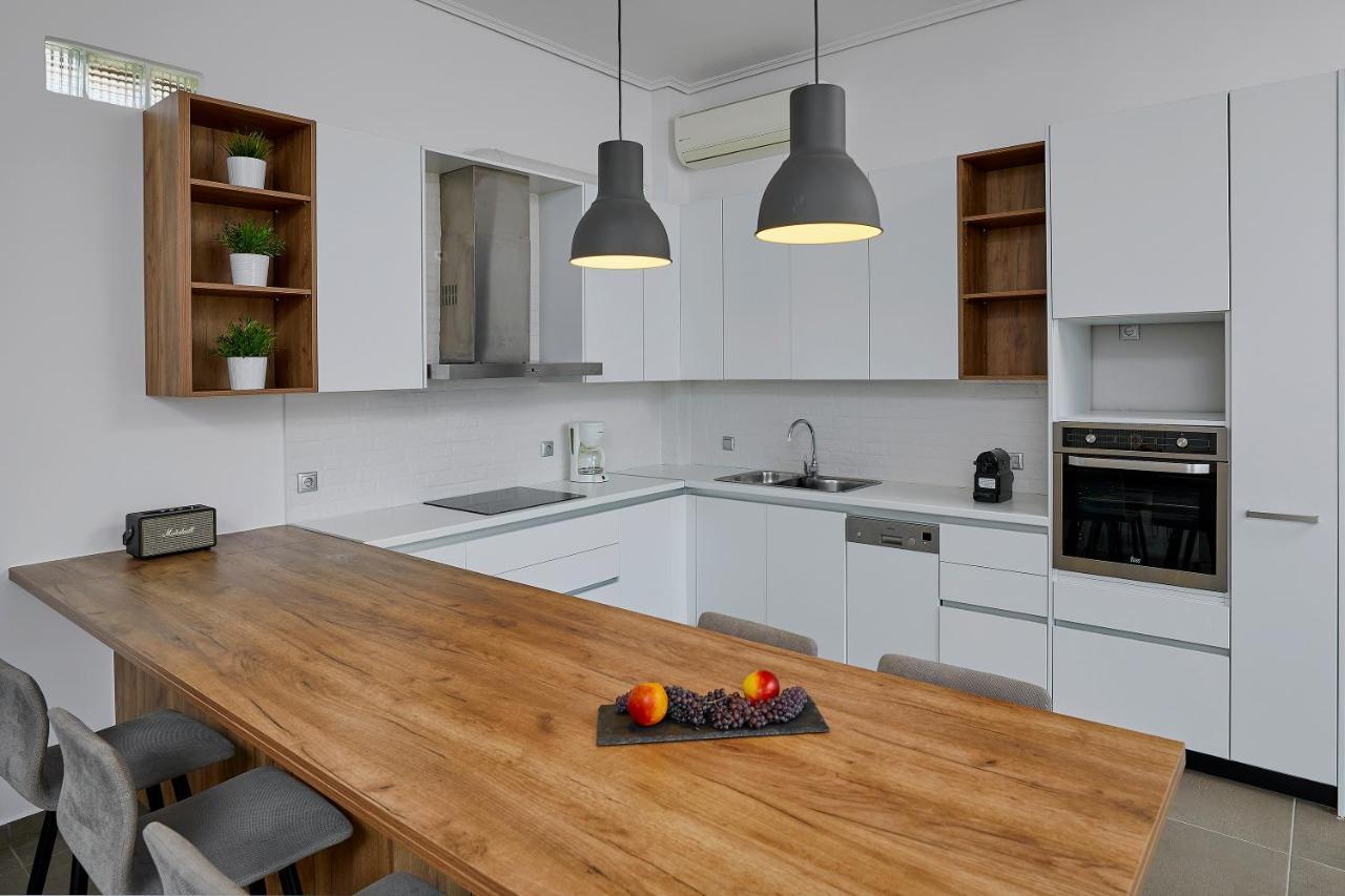 Mare Suites Lechaio Екстер'єр фото
