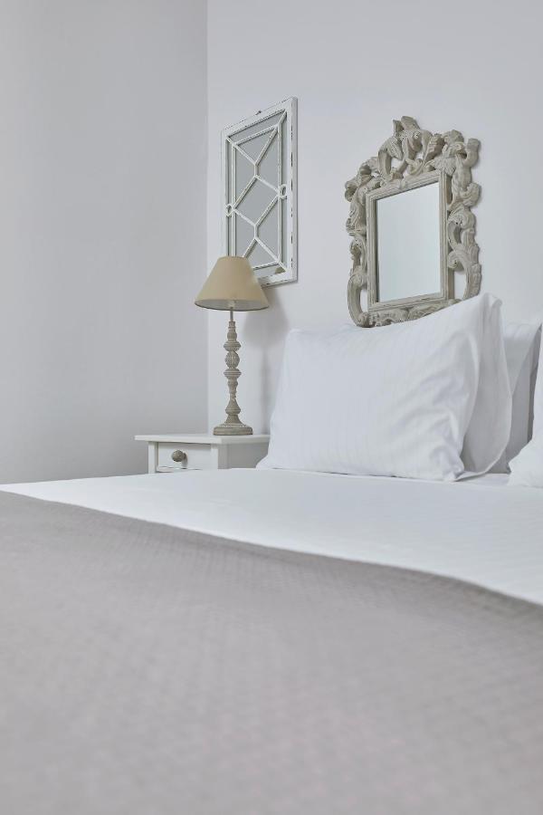 Mare Suites Lechaio Екстер'єр фото