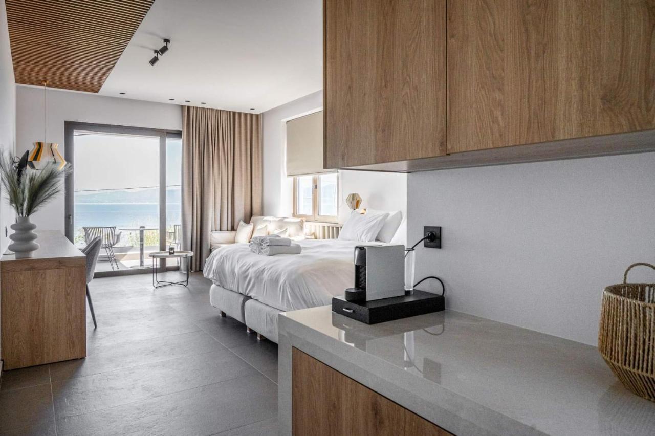 Mare Suites Lechaio Екстер'єр фото